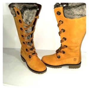 Timberland Womans hi-top fur boots